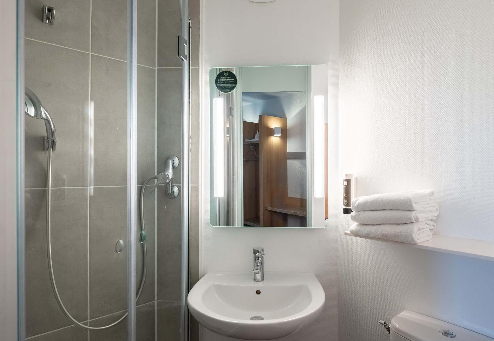 B&B Hotel Lille Lezennes Stade Pierre Mauroy المظهر الخارجي الصورة